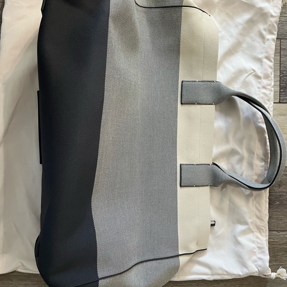 Rothy's Stylish Black and Gray Travel Bag